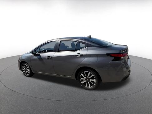 Used 2025 Nissan Versa SV FWD image 15