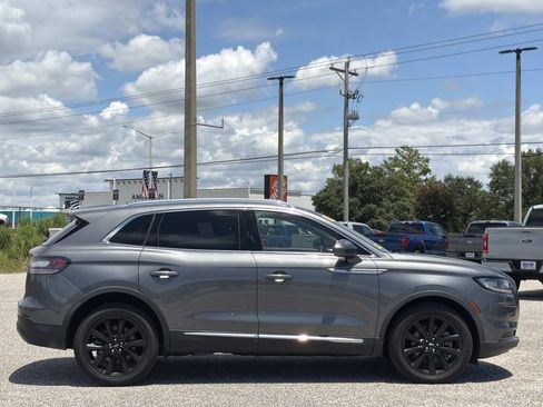 Used 2023 Lincoln Nautilus Reserve w/ Monochromatic Package AWD/4WD image 3