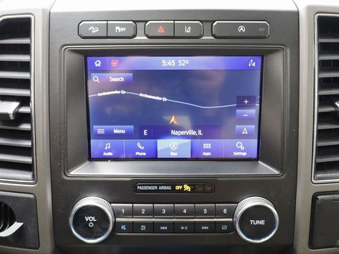 Used 2020 Ford Expedition Max XLT w/ Equipment Group 202A image 10