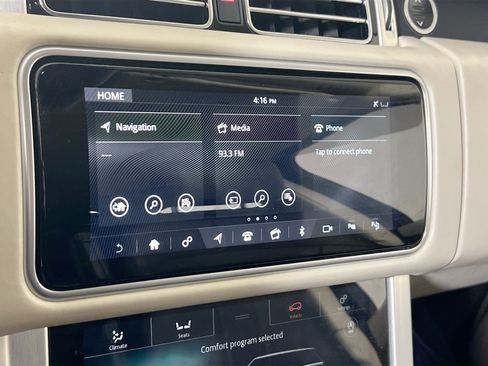 Used 2020 Land Rover Range Rover HSE image 14