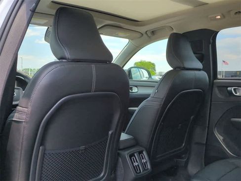 Used 2026 Volvo XC40 B5 Plus w/ Protection Package Premier image 17