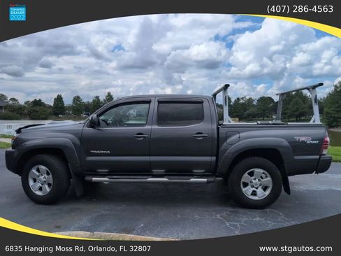 Used 2010 Toyota Tacoma 4x4 Double Cab image 2