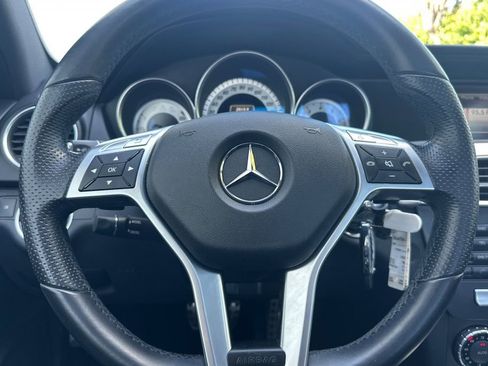 Used 2013 Mercedes-Benz C 250 Coupe image 23