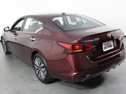 Certified 2025 Nissan Altima 2.5 SV image 4