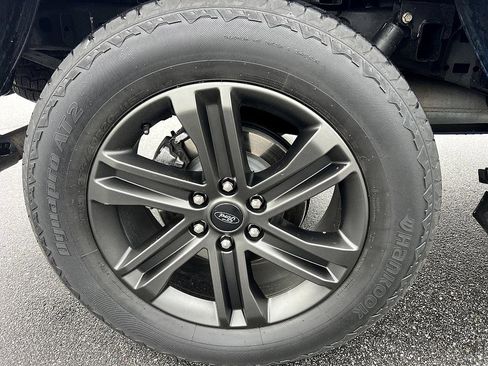 Used 2022 Ford F150 XLT w/ Equipment Group 302A High image 11