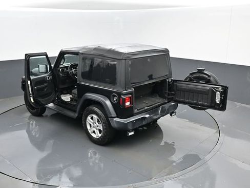 Used 2019 Jeep Wrangler Sport image 25