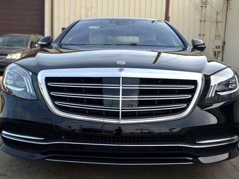 Used 2018 Mercedes-Benz S 560 Sedan image 16