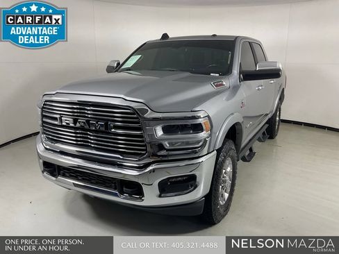 Used 2022 RAM 2500 Laramie AWD/4WD image 1