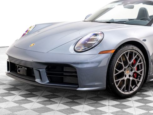 New 2026 Porsche 911 Carrera 4S image 36