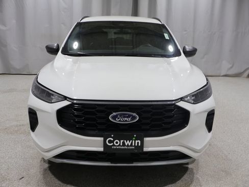 Used 2024 Ford Escape ST-Line w/ Tech Pack #1 AWD/4WD image 9