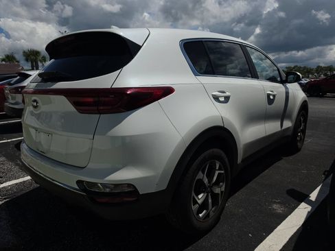Certified 2022 Kia Sportage LX FWD image 18