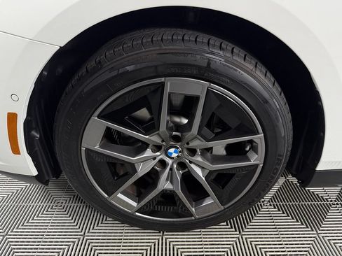 Used 2026 BMW 530i RWD image 10