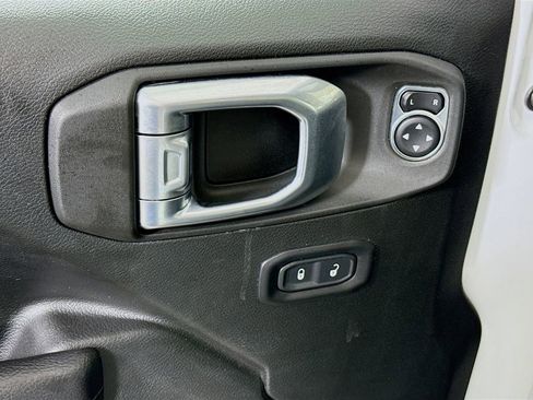 Used 2022 Jeep Wrangler Unlimited Sport AWD/4WD image 24