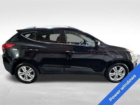 Used 2011 Hyundai Tucson GLS FWD image 4