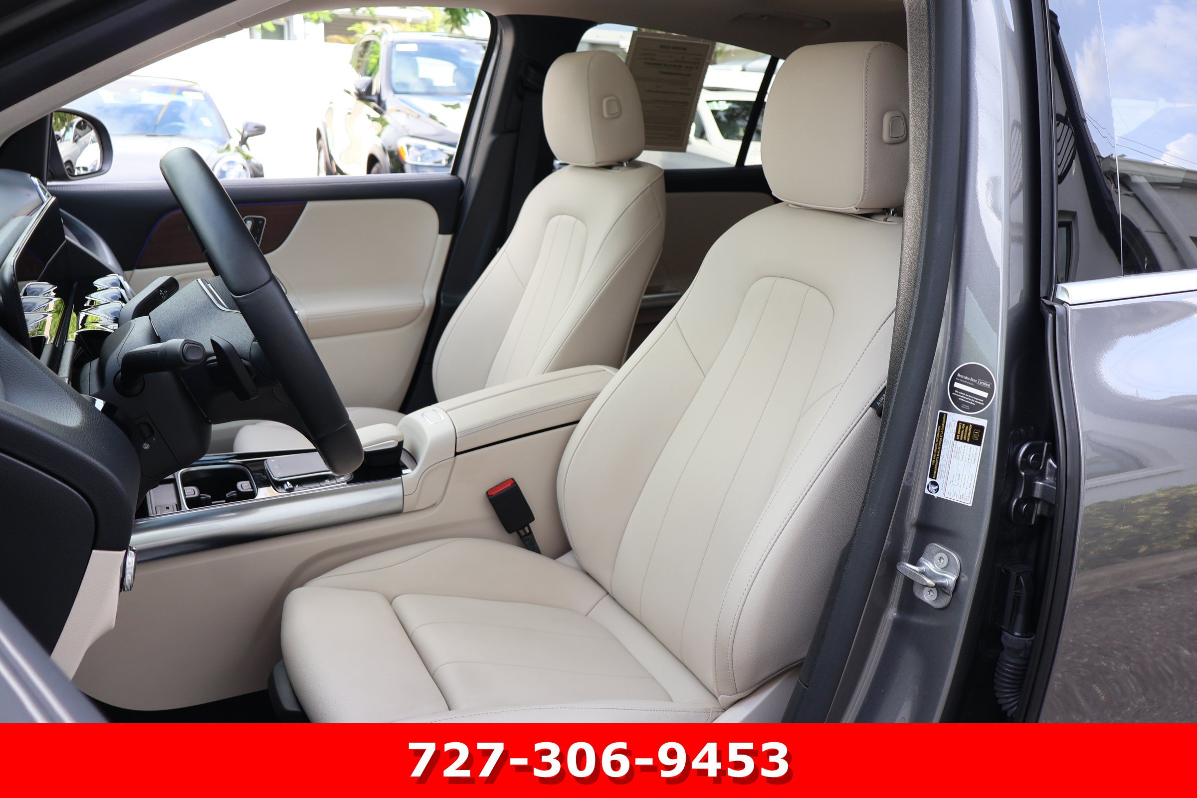 Certified 2023 Mercedes-Benz GLA 250 4MATIC image 2