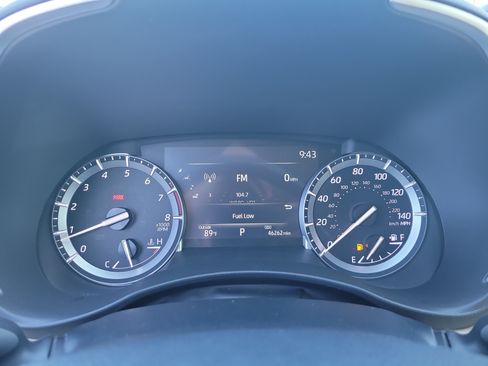Used 2022 Toyota Highlander XLE FWD image 31