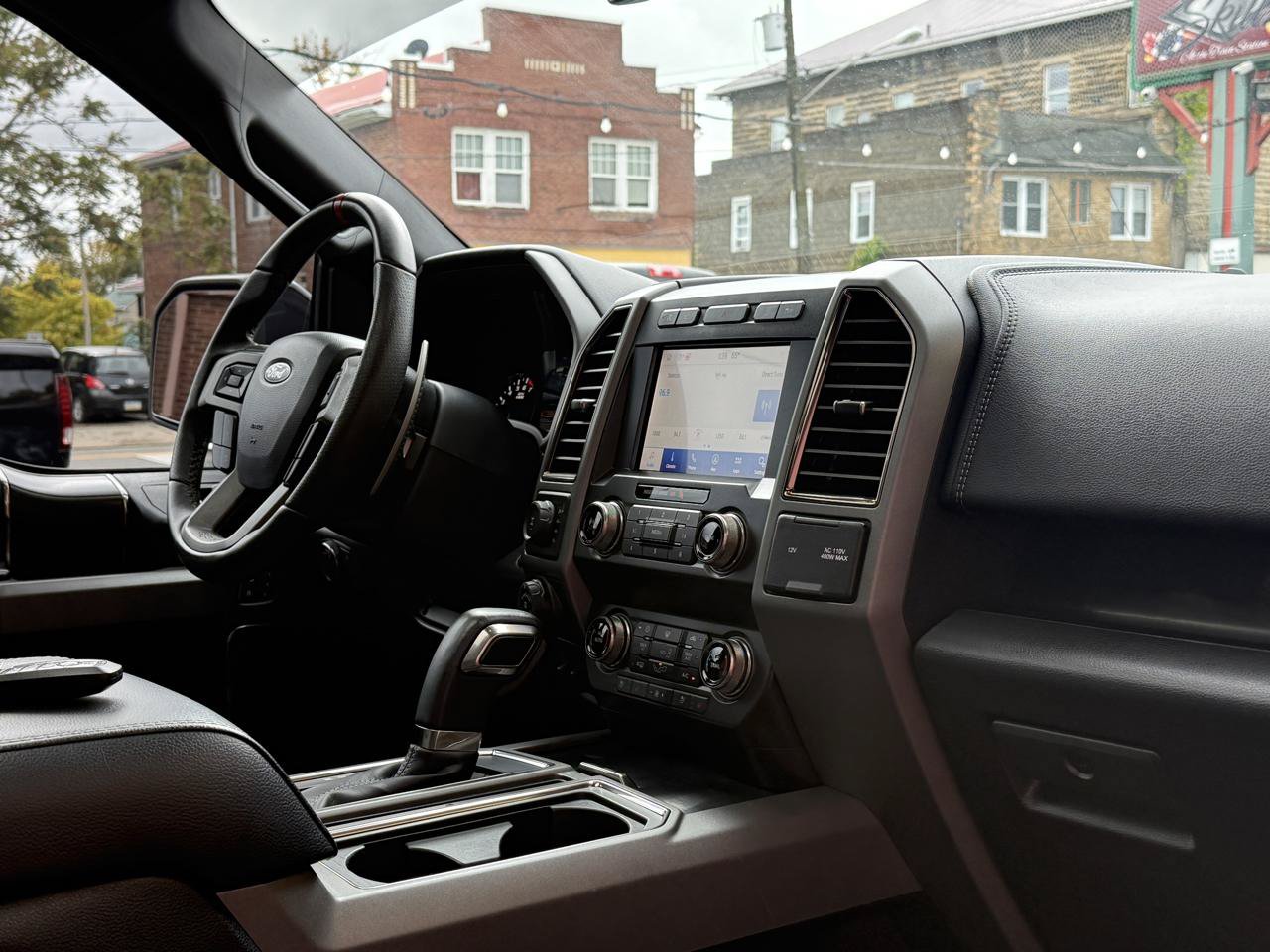 Used 2020 Ford F150 Raptor w/ Equipment Group 802A Luxury AWD/4WD image 28