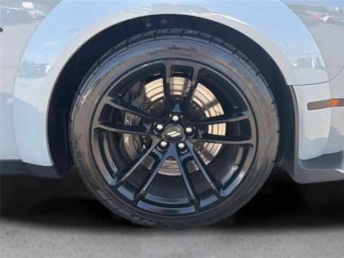 Used 2021 Dodge Challenger R/T Scat Pack RWD image 40
