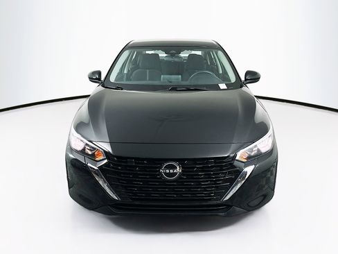 Used 2025 Nissan Sentra SV image 2