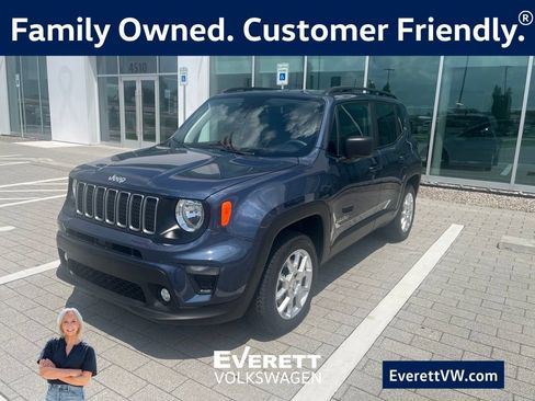 Used 2022 Jeep Renegade Latitude AWD/4WD image 1
