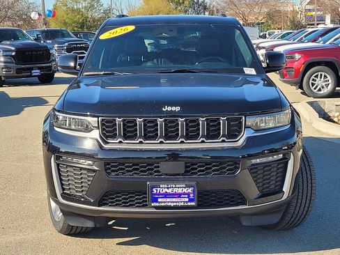 New 2026 Jeep Grand Cherokee Limited AWD/4WD image 2