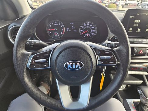 Used 2019 Kia Forte LXS image 14
