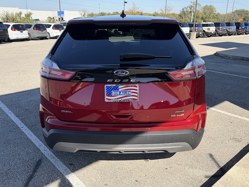 Used 2021 Ford Edge SEL w/ Convenience Package AWD/4WD image 4