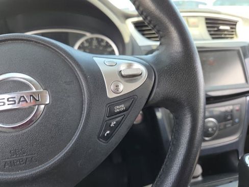Used 2019 Nissan Sentra SR FWD image 19
