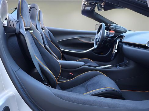 New 2026 McLaren Artura Spider image 22