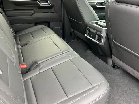 Certified 2025 Chevrolet Silverado 1500 LTZ image 17