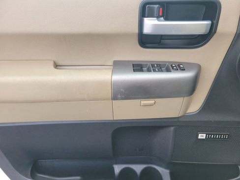 Used 2015 Toyota Sequoia Limited image 18