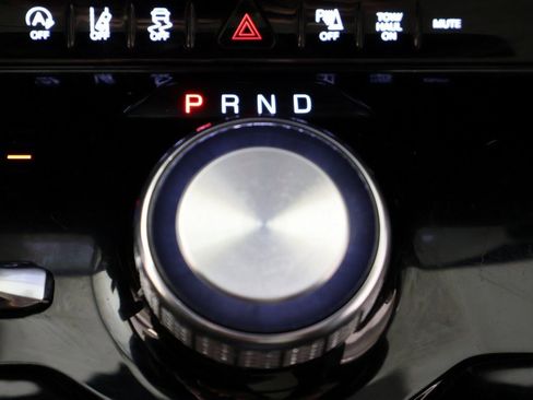 Used 2022 Jeep Wagoneer Series II w/ Premium Group I image 62