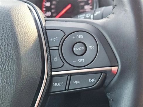 Used 2019 Toyota Camry XSE image 9