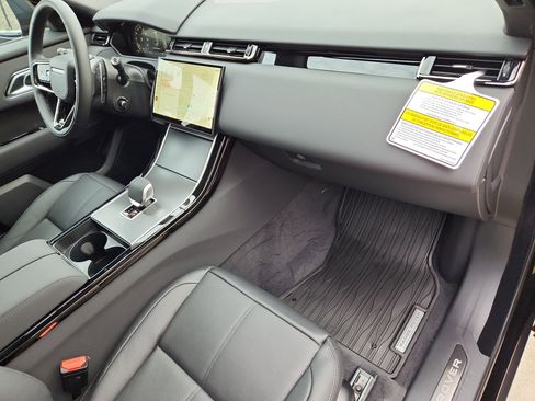 New 2026 Land Rover Range Rover Velar S image 27