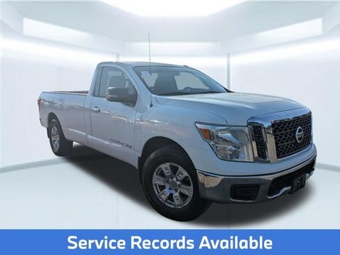 Used 2018 Nissan Titan SV AWD/4WD image 4