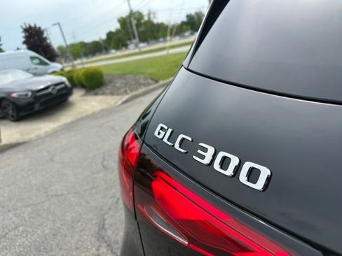 Used 2026 Mercedes-Benz GLC 300 4MATIC image 10