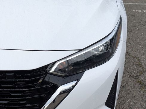 Certified 2025 Nissan Sentra S image 10