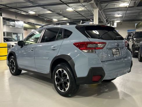 Used 2023 Subaru Crosstrek 2.0i Premium image 4