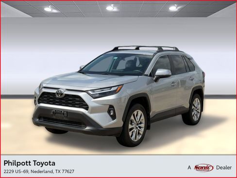 Used 2025 Toyota RAV4 XLE Premium w/ Weather Package AWD/4WD image 1