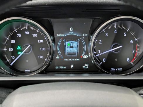 Used 2016 Land Rover Range Rover Sport HSE image 35