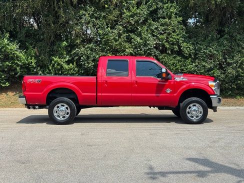 Used 2014 Ford F350 Lariat w/ Chrome Package AWD/4WD image 4