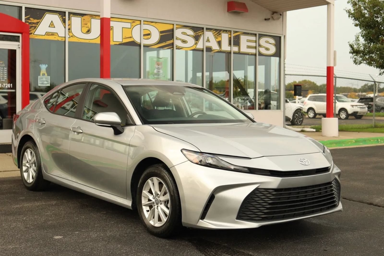 Used 2026 Toyota Camry LE w/ Convenience Package AWD/4WD image 3