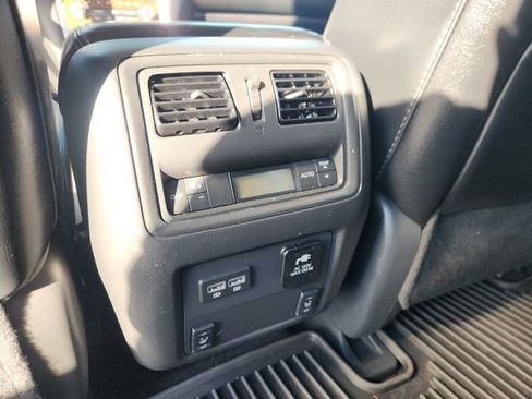 Used 2017 Nissan Pathfinder Platinum w/ Cargo Package AWD/4WD image 10
