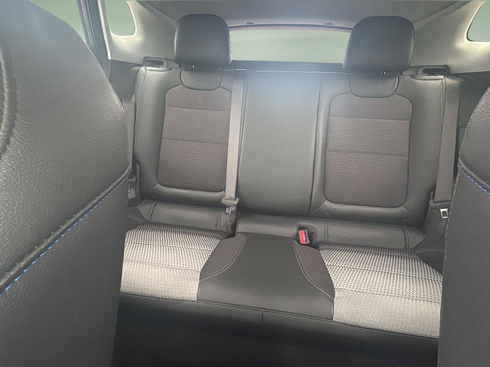Certified 2025 Chevrolet Trax LT w/ LT Convenience Package FWD image 30