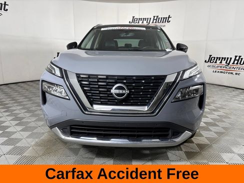 Used 2023 Nissan Rogue Platinum FWD image 3