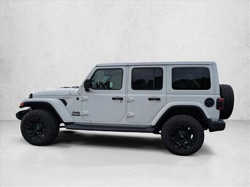 Used 2021 Jeep Wrangler Unlimited Sahara AWD/4WD image 8