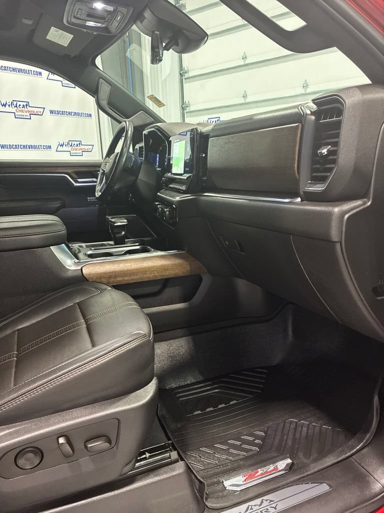 Used 2023 Chevrolet Silverado 1500 High Country w/ Technology Package AWD/4WD image 55