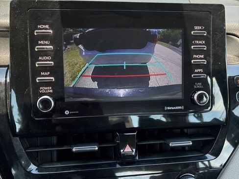 Used 2021 Toyota Camry SE FWD image 4