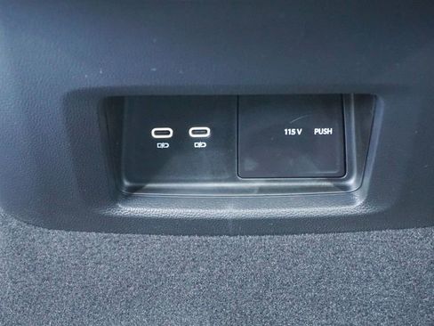 New 2026 Volkswagen Atlas Cross Sport SE AWD/4WD image 11