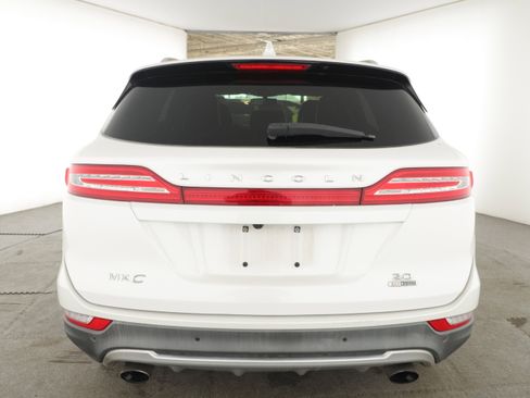 Used 2015 Lincoln MKC FWD w/ Equipment Group 101A Select image 4